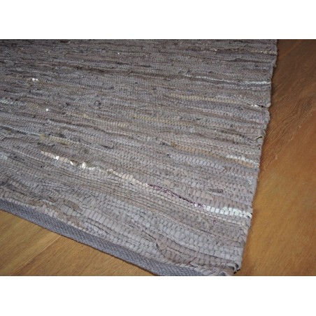 Taupe and silver recycled leather carpet - Madame Framboise