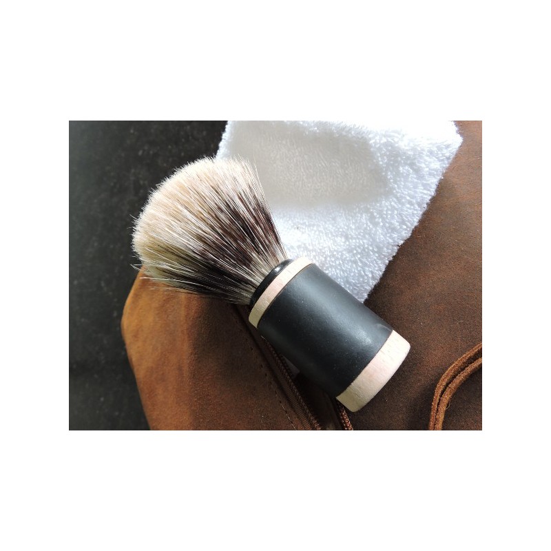 Shaving badger "Tyre" - Madame Framboise