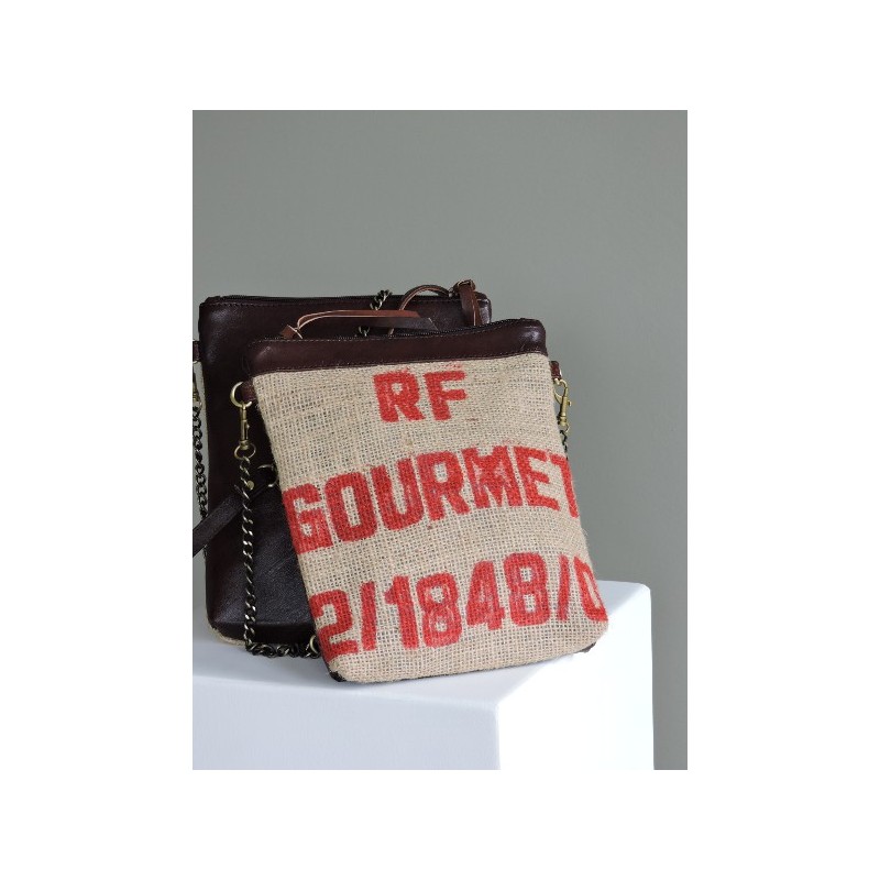 Leather pouch with lanyard - Madame Framboise