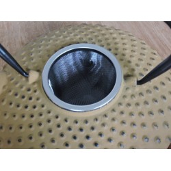 Cast iron ocher teapot - stainless steel filter - Madame Framboise