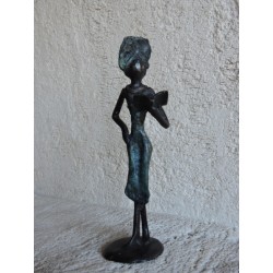 Small African statuette "The Boogie dancer"