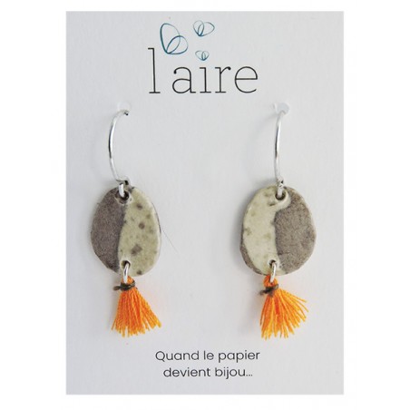 Boucles d'oreilles en papier blanc et gris | Madame Framboise Boucles d'oreilles en papier blanc et gris | Madame Framboise