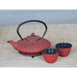 Red cast iron teapot | Madame Framboise