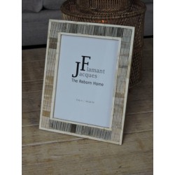 Natural photo frame 18X24 cm | Madame Framboise