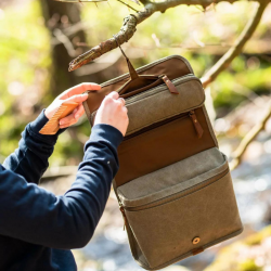 Khaki toiletry bag -...