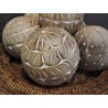 Boule décorative en bois de manguier - Madame Framboise