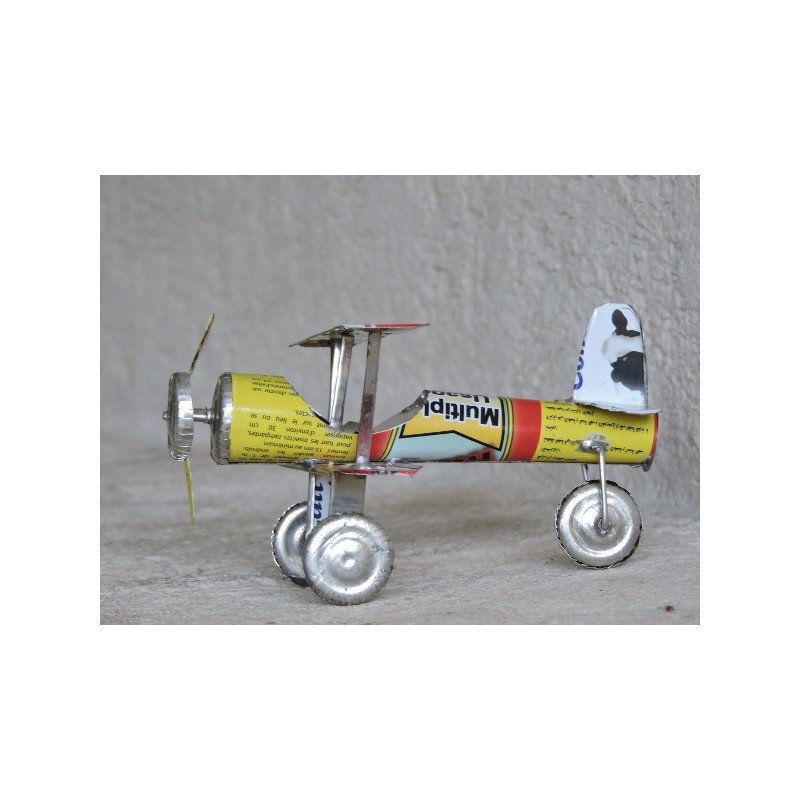 Biplane made of recycled metal - Madame Framboise