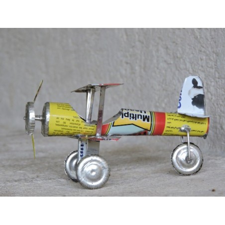 Biplane made of recycled metal - Madame Framboise