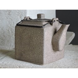 Ceramic square teapot - Madame Framboise